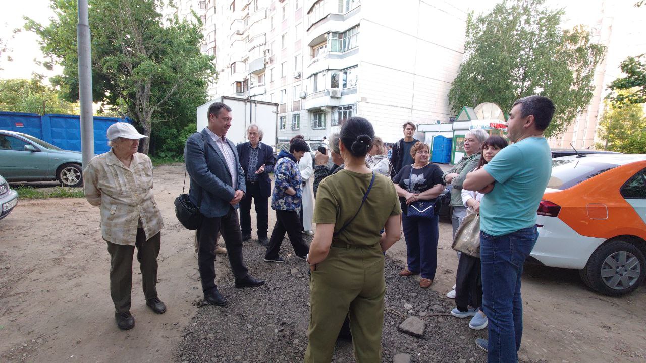 Вдадимир Климов встретился с жителями 22 мая