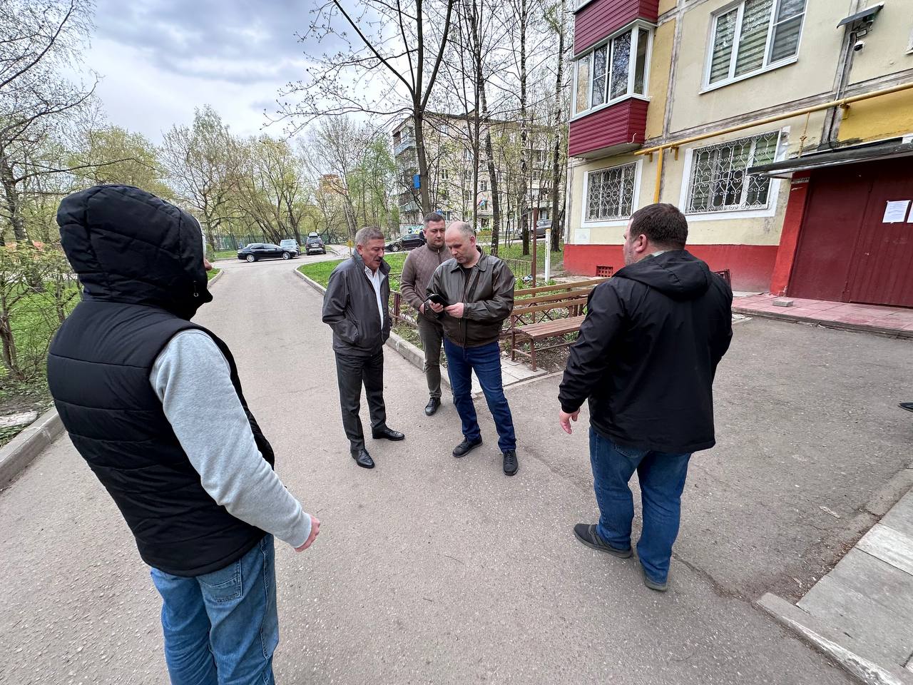 Николай Ковалев встретился с жителями 25 апреля
